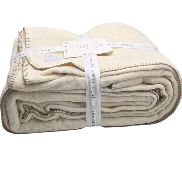Docofil White Queen Size Cream Luxuriously Cotton Soft Blanket Made In Portugal - Picture 10 of 12